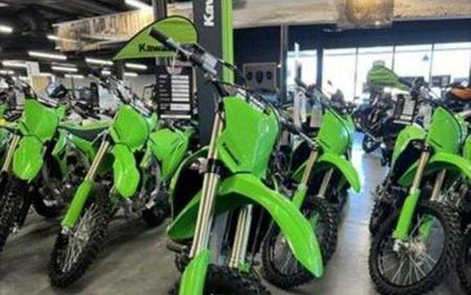 FIRST LOOK! 2024 KAWASAKI KX250, KX112, KX85 & KX65 MODELS