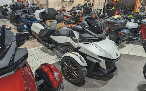 New 2024 CAN-AM SPYDER RT SEATOSKY VEGAS WHITE SATIN