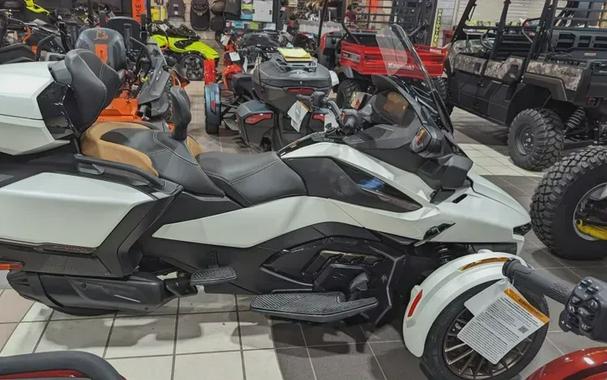 New 2024 CAN-AM SPYDER RT SEATOSKY VEGAS WHITE SATIN