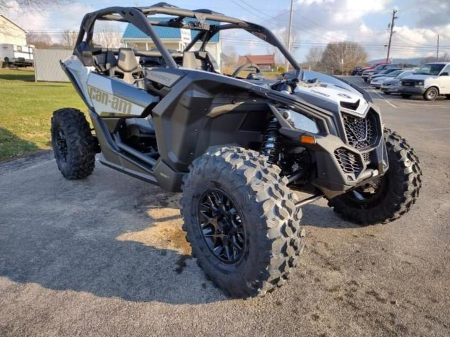 2024 Can-Am® Maverick X3 DS Turbo Catalyst Gray