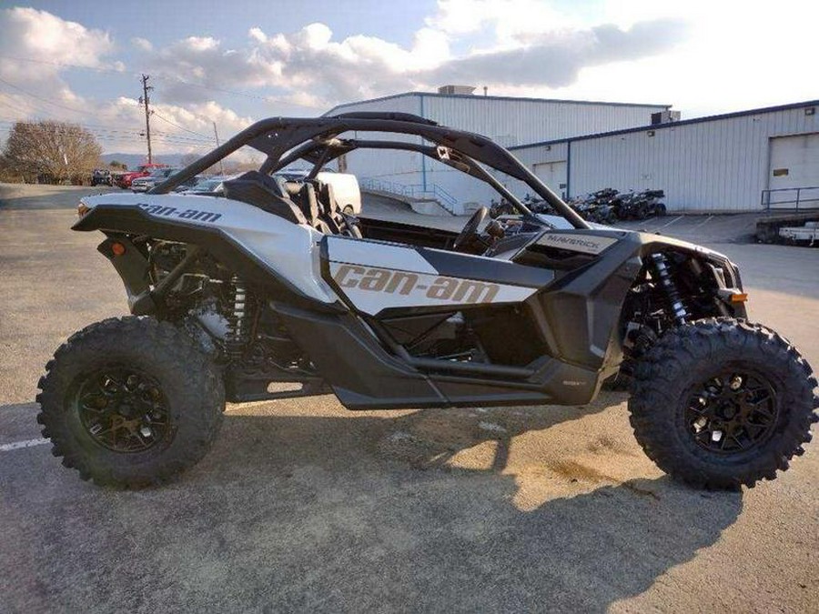 2024 Can-Am® Maverick X3 DS Turbo Catalyst Gray