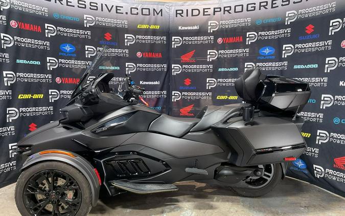 2022 Can-Am® Spyder RT Limited Dark Wheels