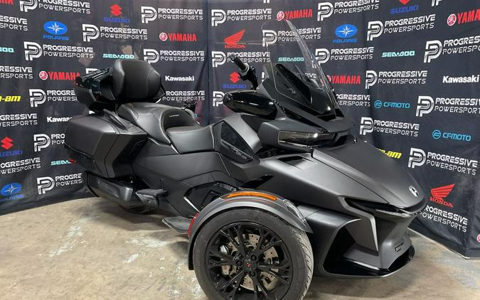 2022 Can-Am® Spyder RT Limited Dark Wheels