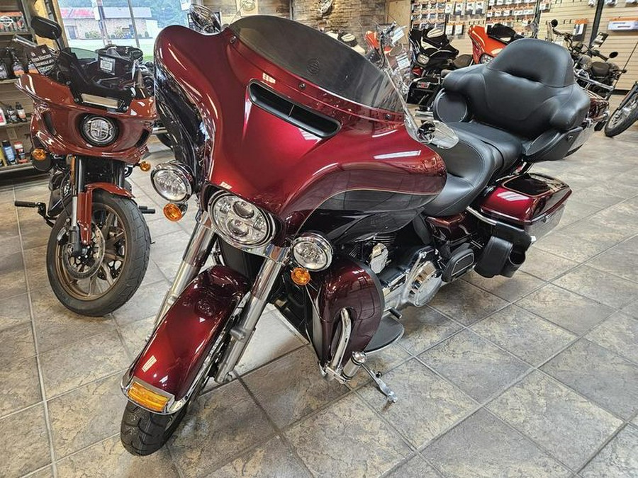 2015 Harley-Davidson® FLHTCU - Electra Glide® Ultra Classic®