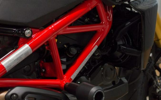 2022 Ducati Hypermotard 950 SP Livery
