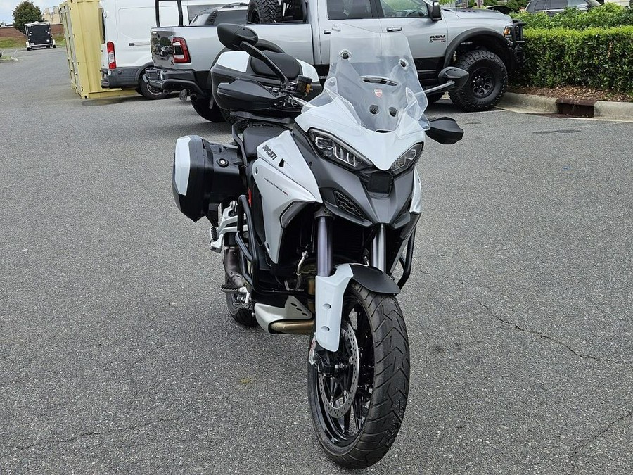 2023 Ducati Multistrada V4S Iceberg White - Alloy Wheels