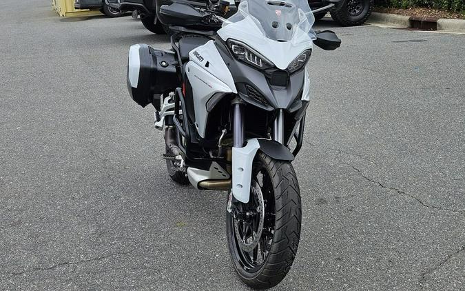 2023 Ducati Multistrada V4S Iceberg White - Alloy Wheels