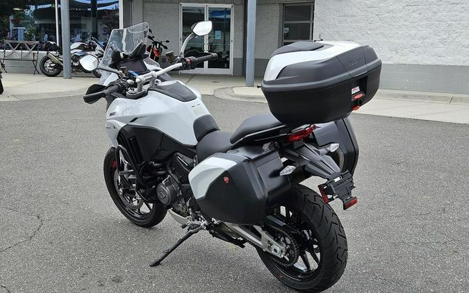 2023 Ducati Multistrada V4S Iceberg White - Alloy Wheels