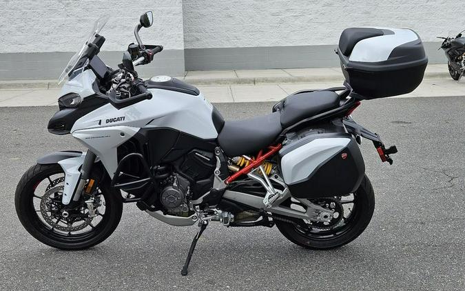 2023 Ducati Multistrada V4S Iceberg White - Alloy Wheels