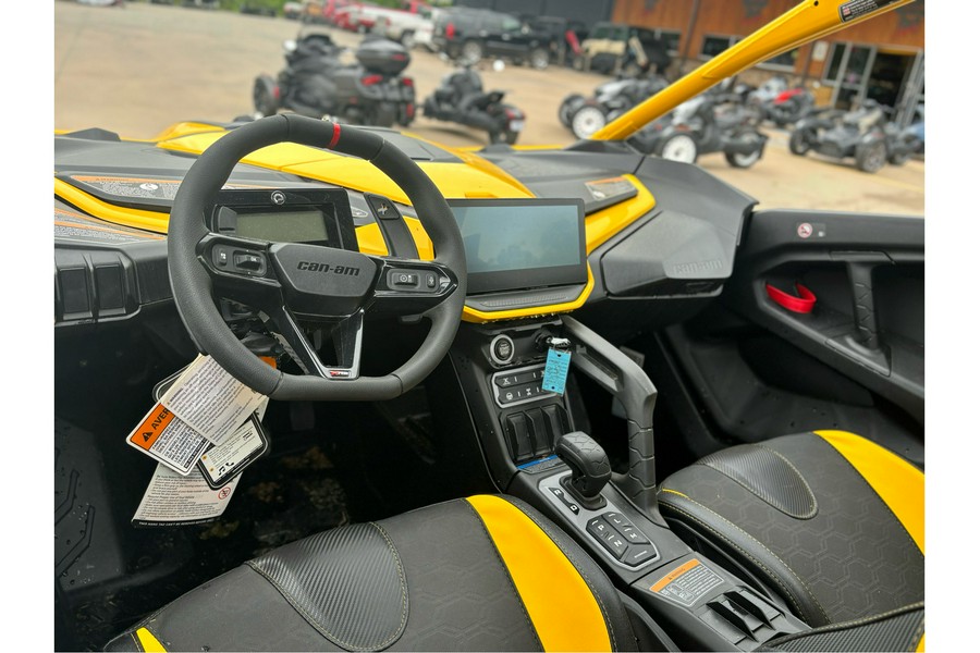 2024 Can-Am Maverick R X RS