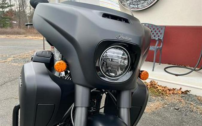 2024 Indian Motorcycle Roadmaster® Dark Horse® with PowerBand Audio Package