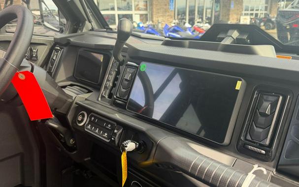 2027 Can-AM Defender XU MAX Limited HD11