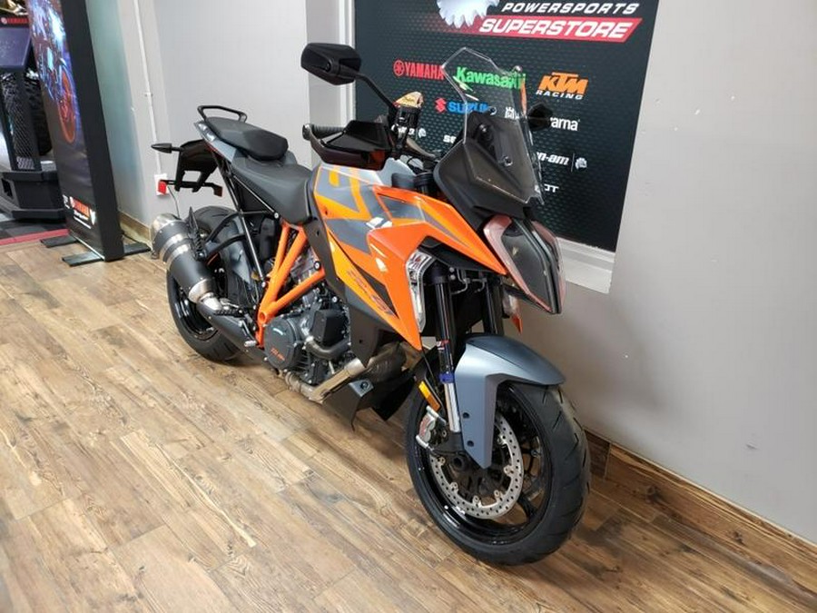 2023 KTM 1290 Super Duke GT