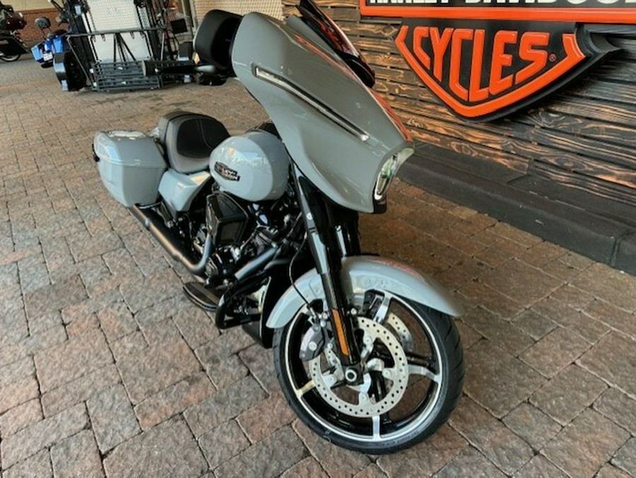 FLHX 2024 Street Glide®