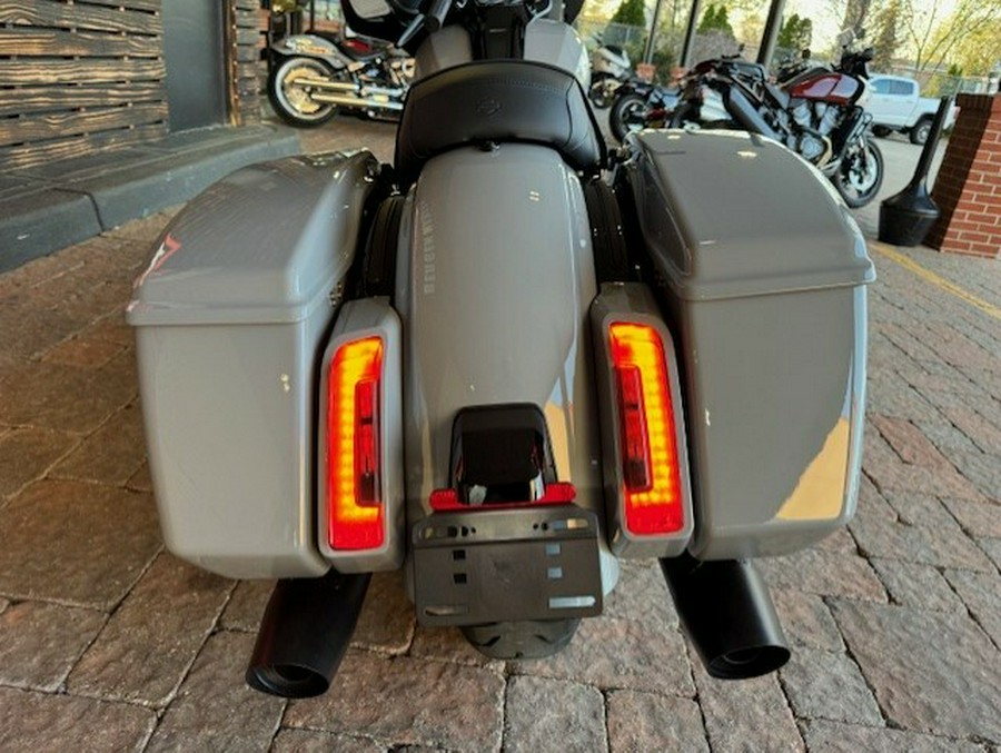 FLHX 2024 Street Glide®