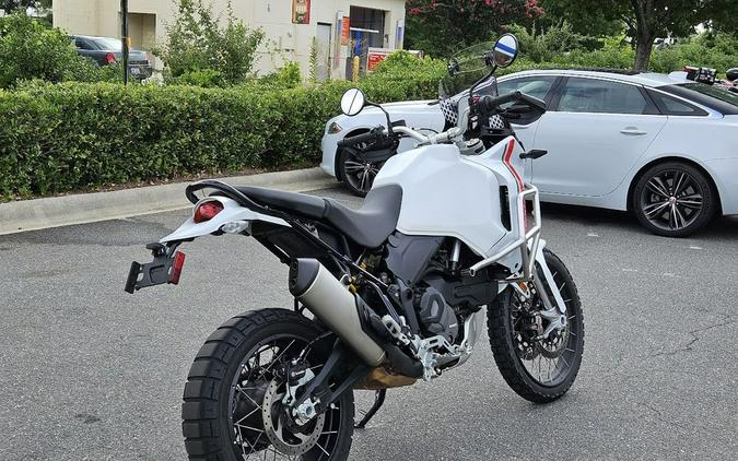 2023 Ducati DesertX Star White Silk