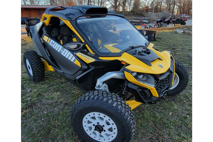 2024 Can-Am Maverick R X RS