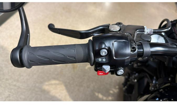 2024 Triumph BONNEVILLE BOBBER