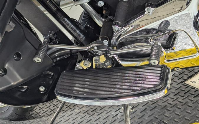 2014 Harley-Davidson® Ultra Limited Two-Tone Charcoal Pearl/Vivid Black