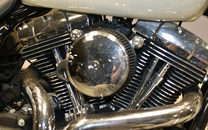 2015 Harley-Davidson Road King FLHR
