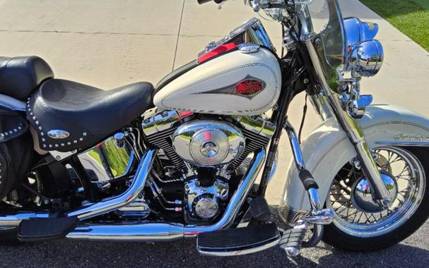 2000 Harley-Davidson FLSTC Heritage Softail® Classic