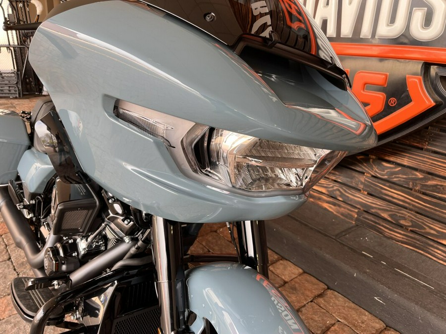 FLTRX 2024 Road Glide®