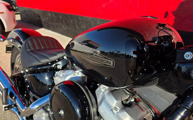2022 Harley-Davidson Softail® Standard