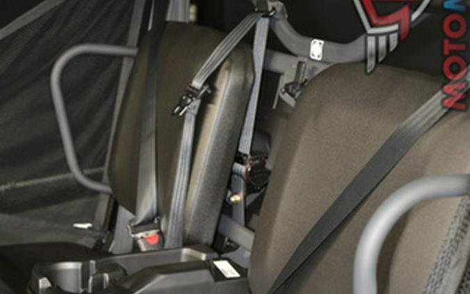 2025 Can-Am Defender DPS HD9 Compass Green