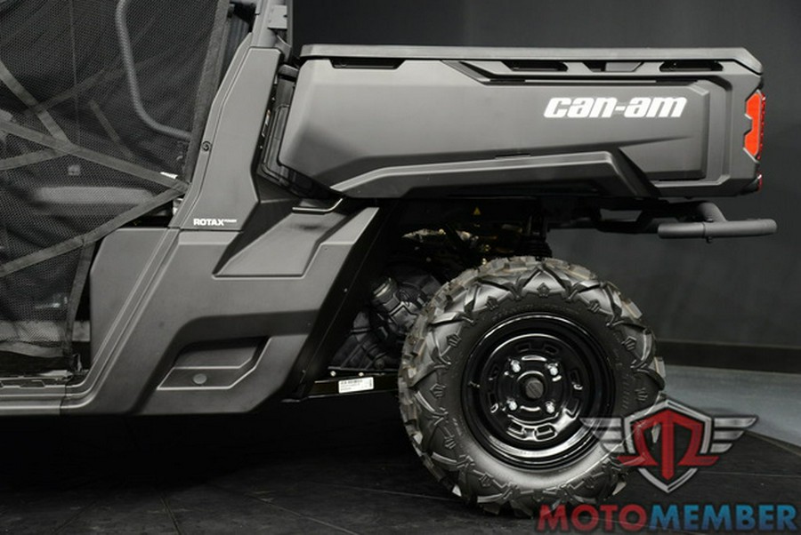 2025 Can-Am Defender DPS HD9 Compass Green