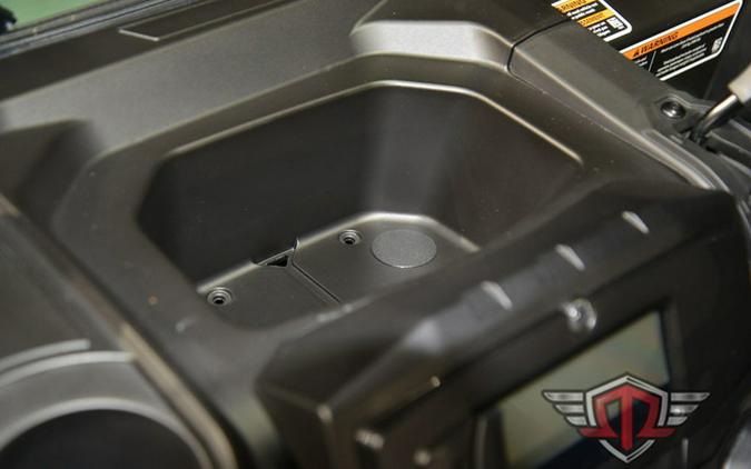 2025 Can-Am Defender DPS HD9 Compass Green