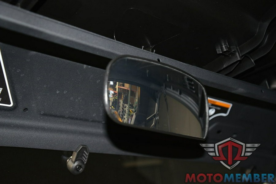 2025 Can-Am Defender DPS HD9 Compass Green