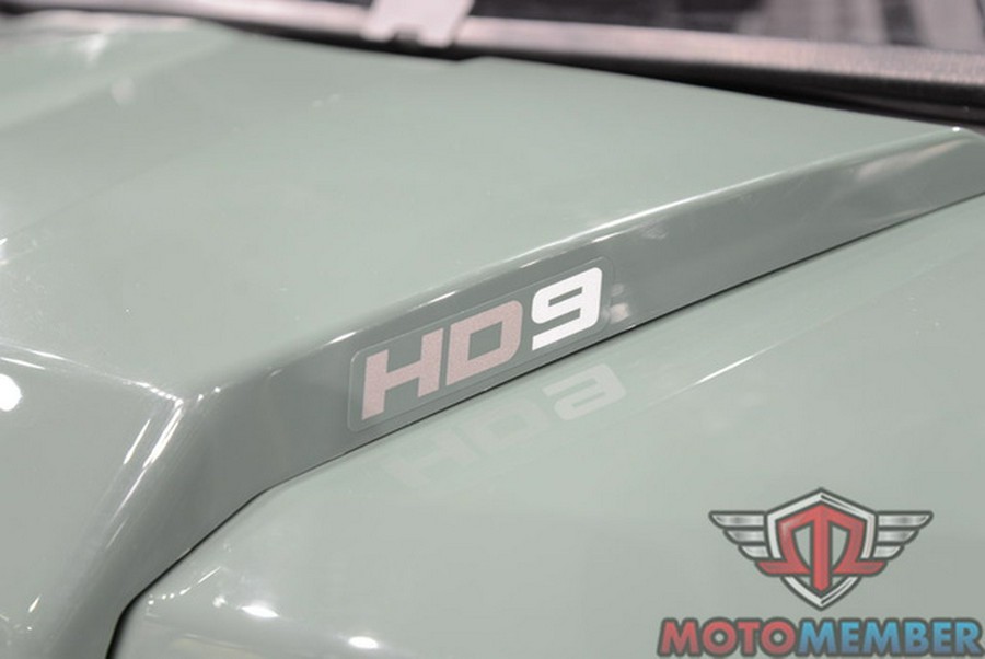 2025 Can-Am Defender DPS HD9 Compass Green