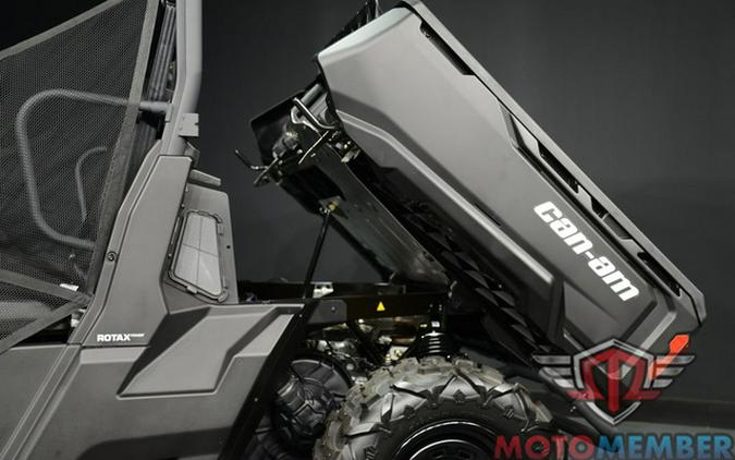 2025 Can-Am Defender DPS HD9 Compass Green