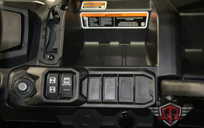 2025 Can-Am Defender DPS HD9 Compass Green