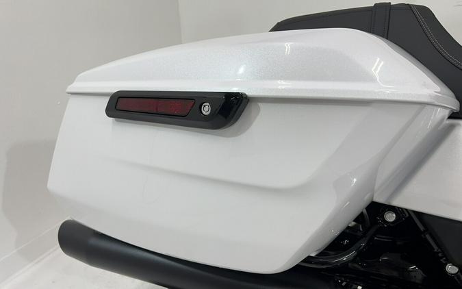 FLTRX 2024 Road Glide®