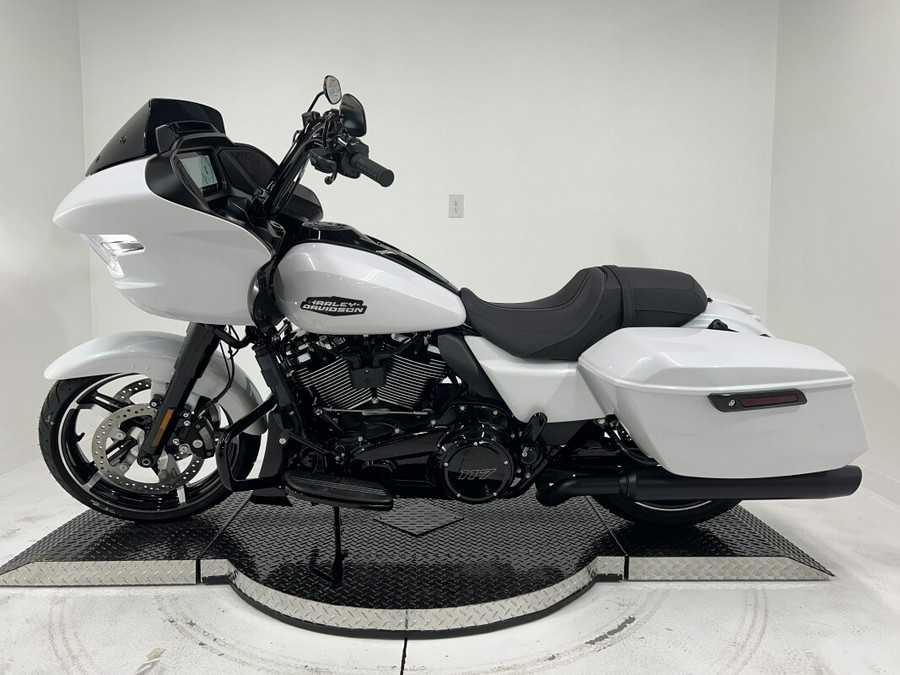 FLTRX 2024 Road Glide®