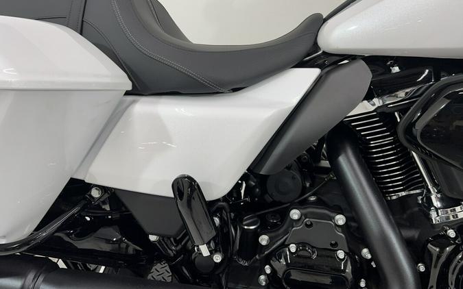 FLTRX 2024 Road Glide®