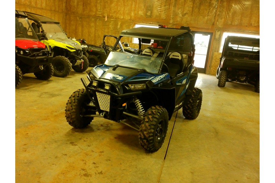 2016 Polaris RZR® 900 EPS - Blue Fire