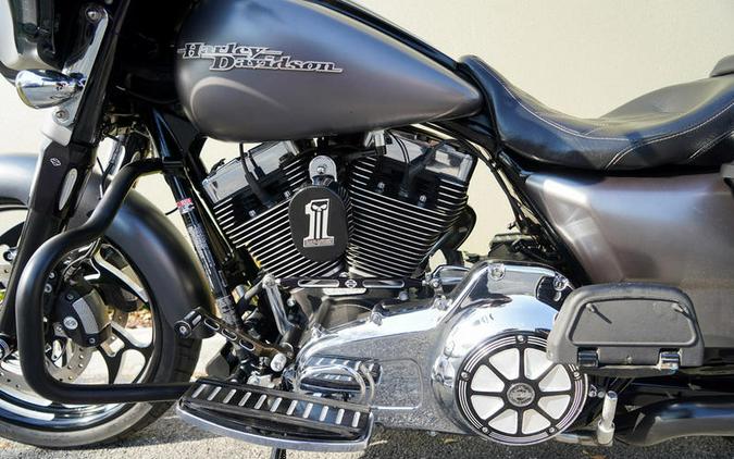2016 Harley-Davidson® FLHXS - Street Glide® Special