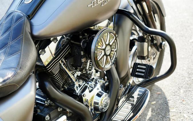 2016 Harley-Davidson® FLHXS - Street Glide® Special