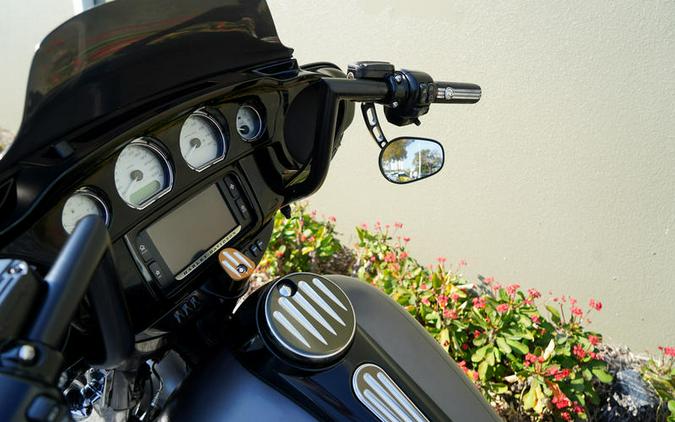 2016 Harley-Davidson® FLHXS - Street Glide® Special