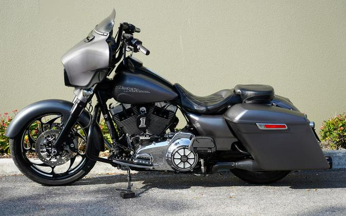 2016 Harley-Davidson® FLHXS - Street Glide® Special