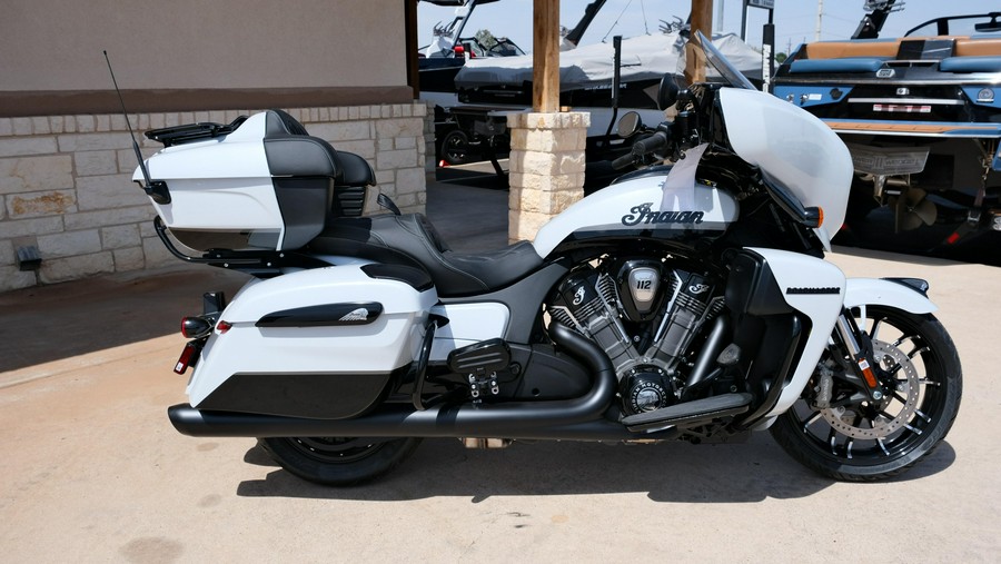 2026 INDIAN MOTORCYCLE ROADMASTER POWERPLUS DARK HORSE WITH 112 AND AUDIO PACKAGE