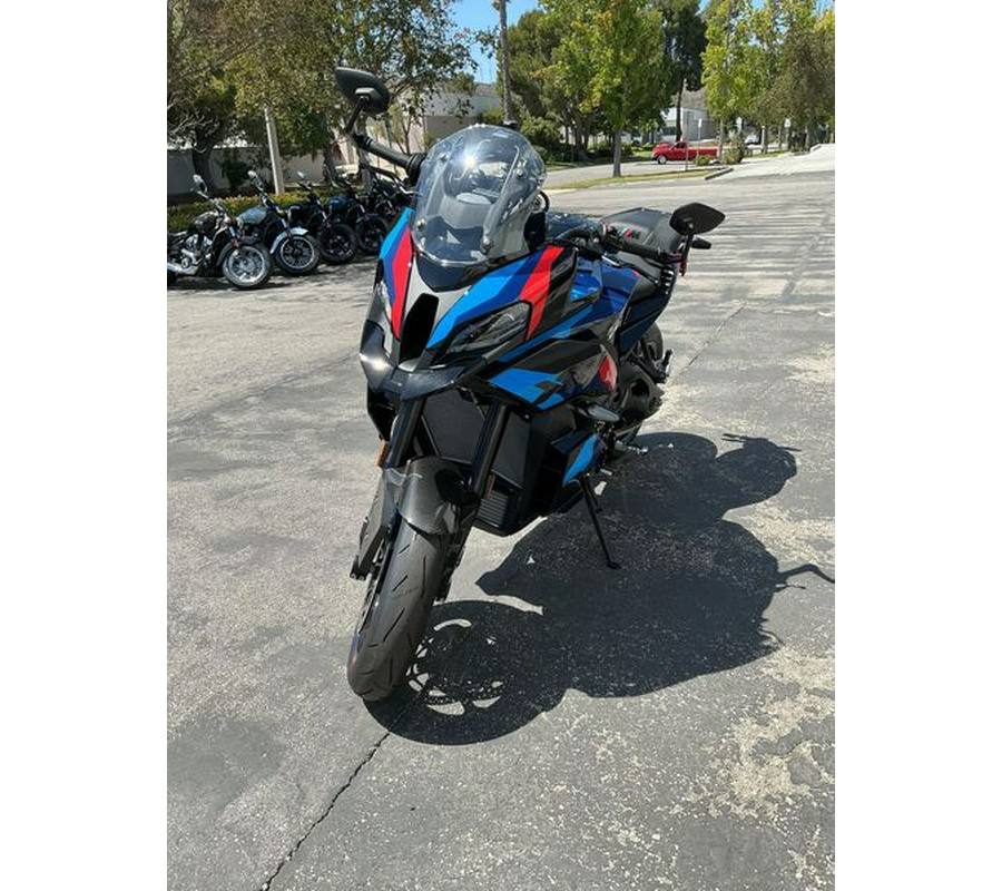 2026 BMW M 1000 XR