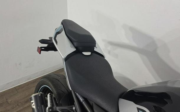 2025 Kawasaki Z900 ABS Galaxy Silver/Metallic Spark Black