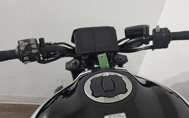 2025 Kawasaki Z900 ABS Galaxy Silver/Metallic Spark Black
