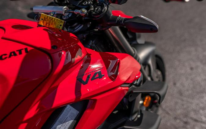 2023 Ducati Streetfighter V4 Ducati Red