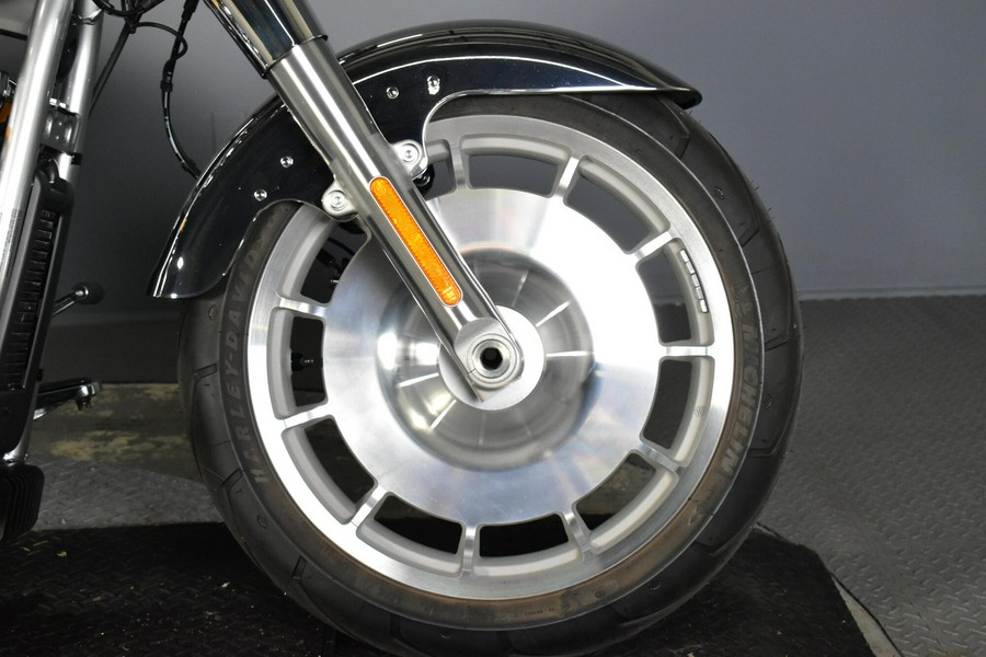 2025 Harley-Davidson Fat Boy Gray Ghost Reflection