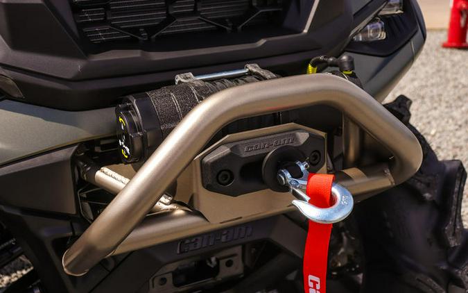 2026 Can-Am® Outlander X mr 1000R Loft Green Satin