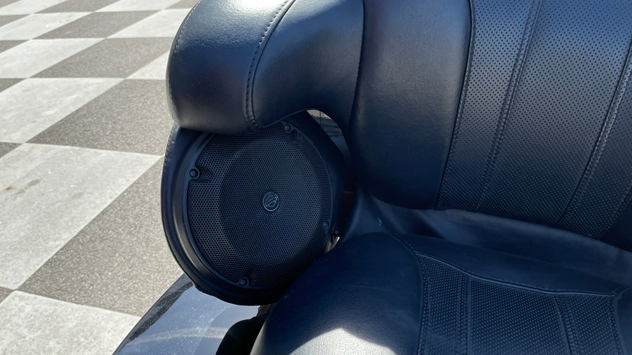 2015 Harley-Davidson® FLTRUSE CVO™ Road Glide® Ultra